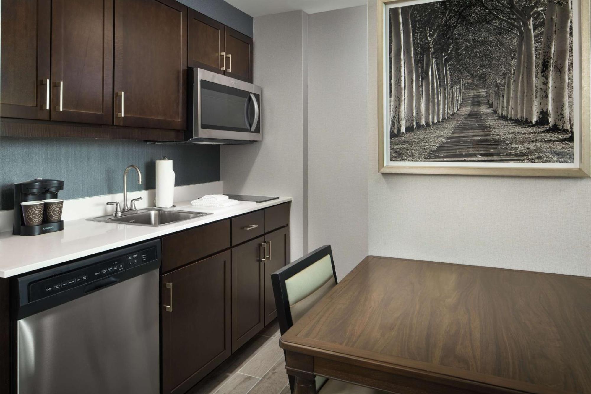 Homewood Suites By Hilton Teaneck Glenpointe Exterior foto